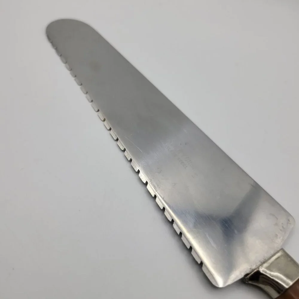 Frontier Forge Stainless Steel Serrated Knife Serving Cake Pie Dessert‎ Vintage